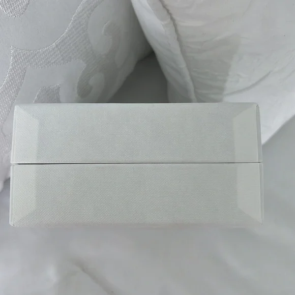 Amina Muaddi Empty Padded Jewelry Box - Picture 8 of 8